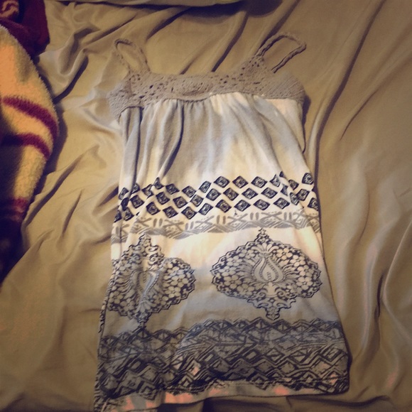 Close - Picture 1 of 1